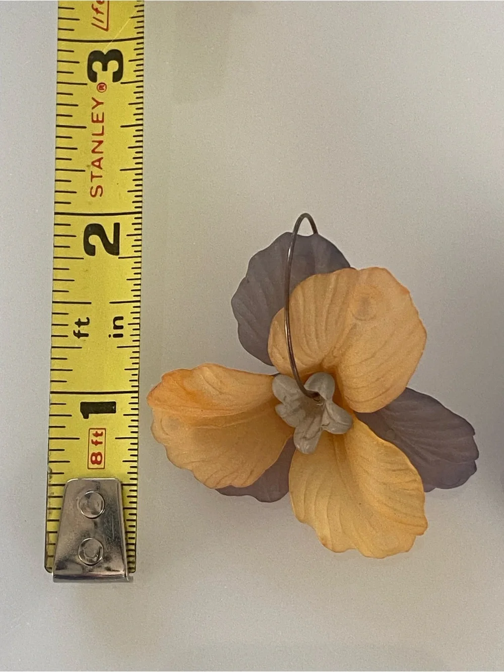 Vintage Lucite Flower Earrings